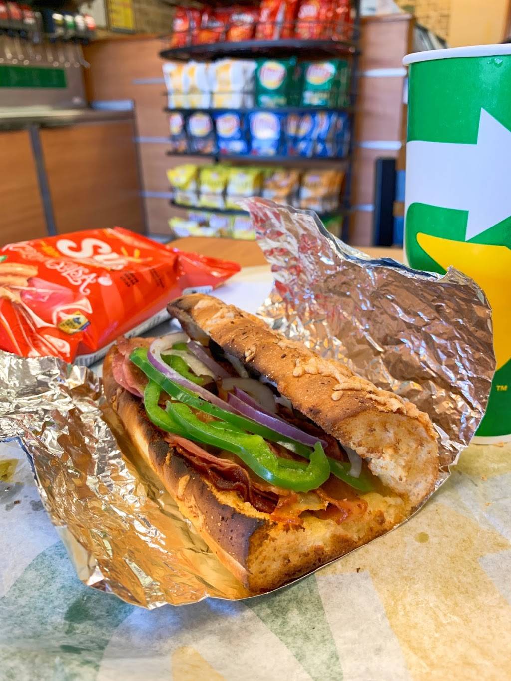 Subway Restaurants | restaurant | 116-30 Queens Blvd, Forest Hills, NY 11375, USA | 7185201688 OR +1 718-520-1688