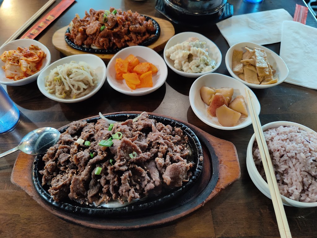 Kong Tofu House | restaurant | George F. Russell Jr. Hall, 1414 NE 42nd St STE 103A, Seattle, WA 98105, USA | 2065456783 OR +1 206-545-6783