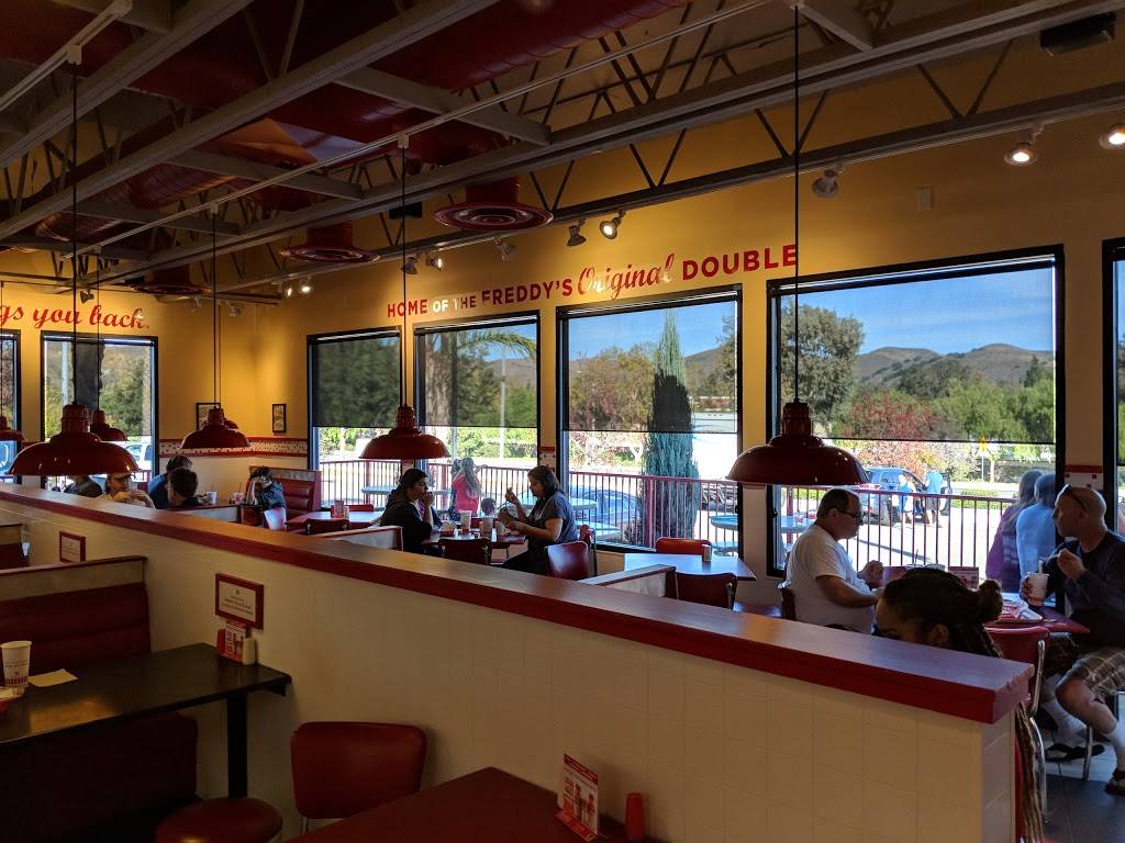 Freddys Frozen Custard & Steakburgers | restaurant | 391 Hampshire Rd, Westlake Village, CA 91361, USA | 8054973344 OR +1 805-497-3344