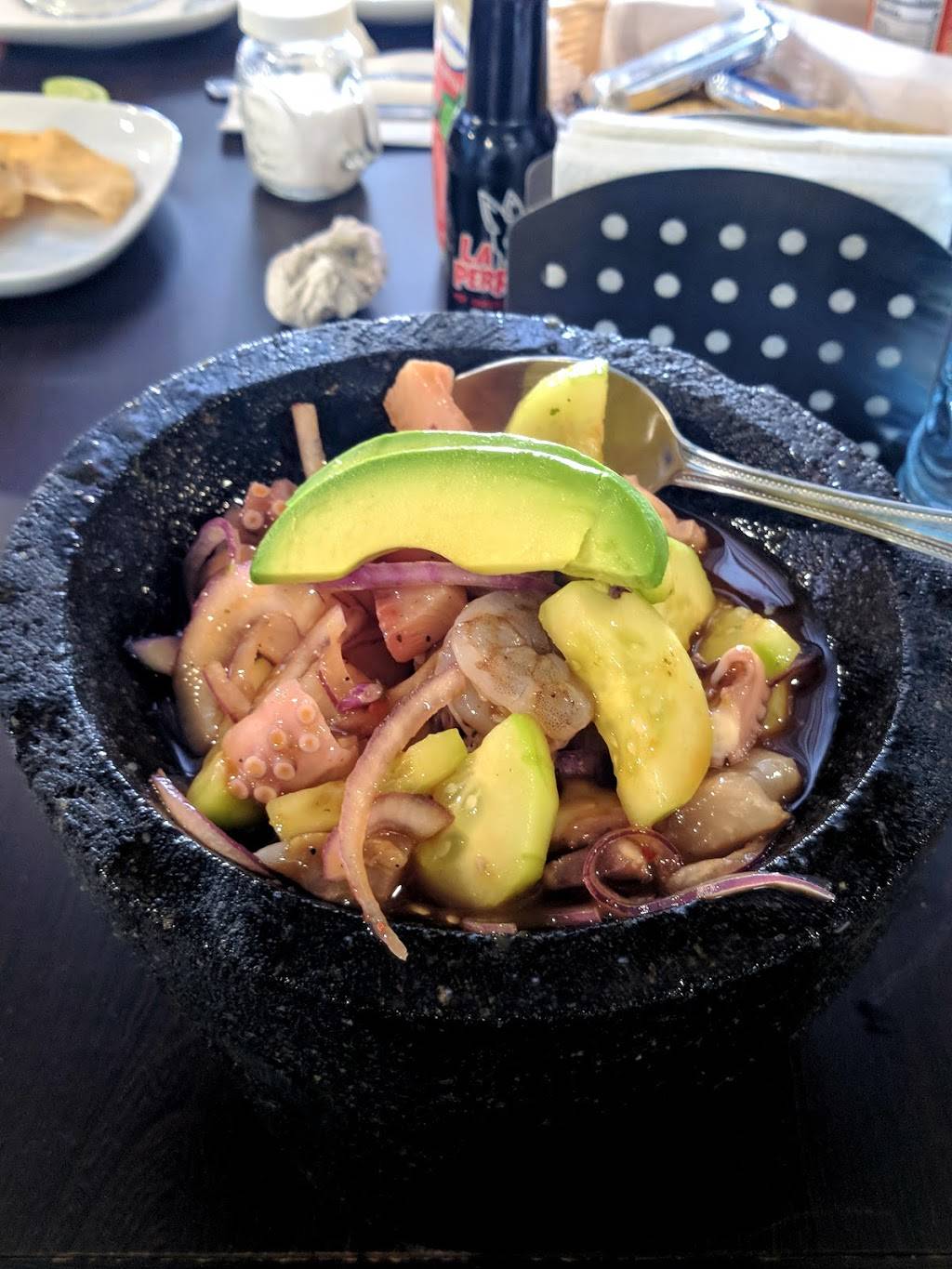 Mariscos Mi Puerto | restaurant | Calz del Tecnológico 911, Universidadotay, Tijuana, B.C., Mexico | 016643788584 OR +52 664 378 8584