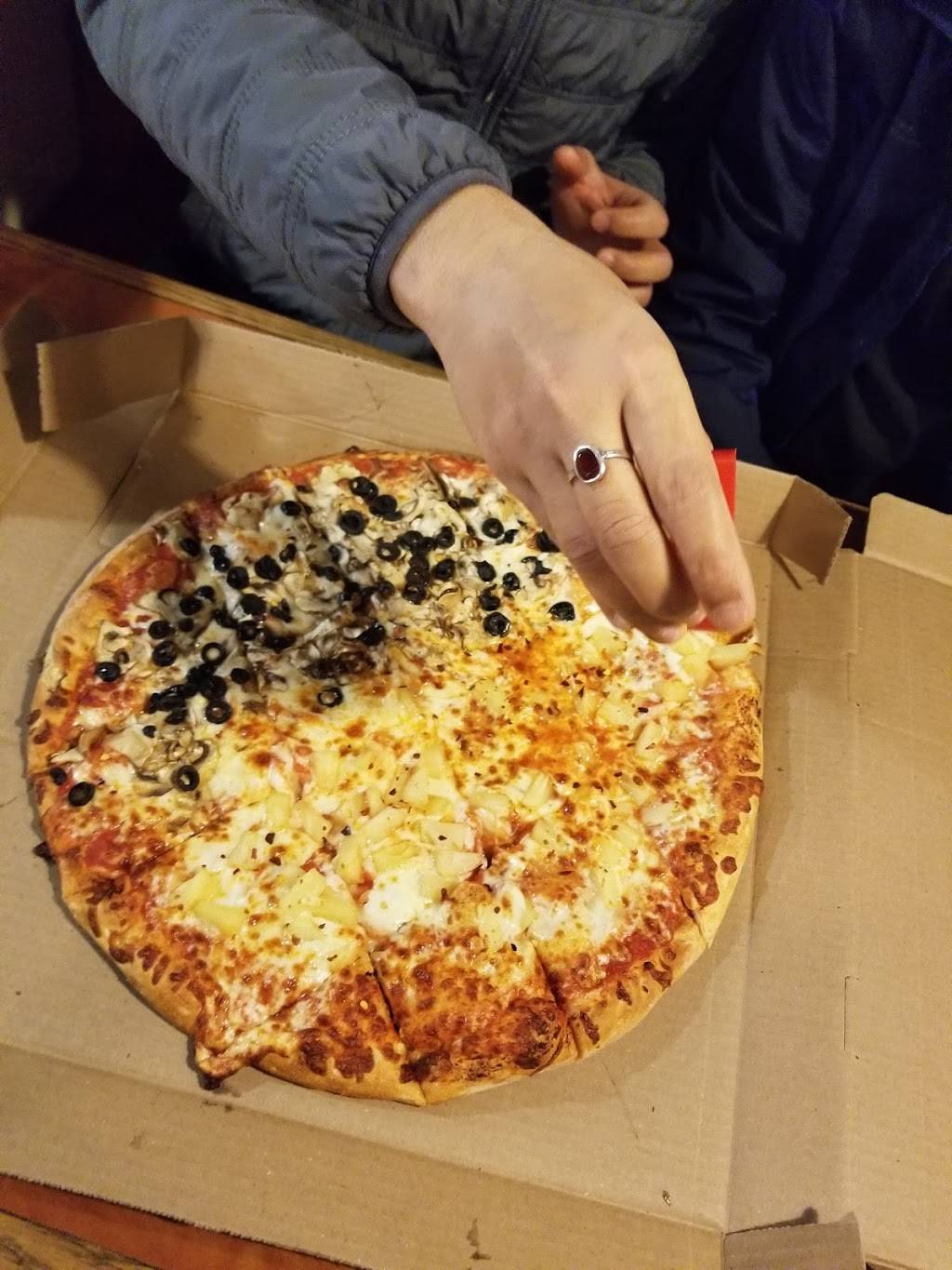 Pizzaway | meal takeaway | 1715 Wyandotte St W, Windsor, ON N9B 1J2, Canada | 5199735446 OR +1 519-973-5446