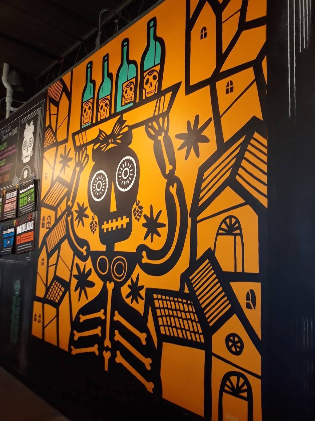 La Doña Cervecería | restaurant | 241 Fremont Ave N, Minneapolis, MN 55405, USA | 6123154613 OR +1 612-315-4613