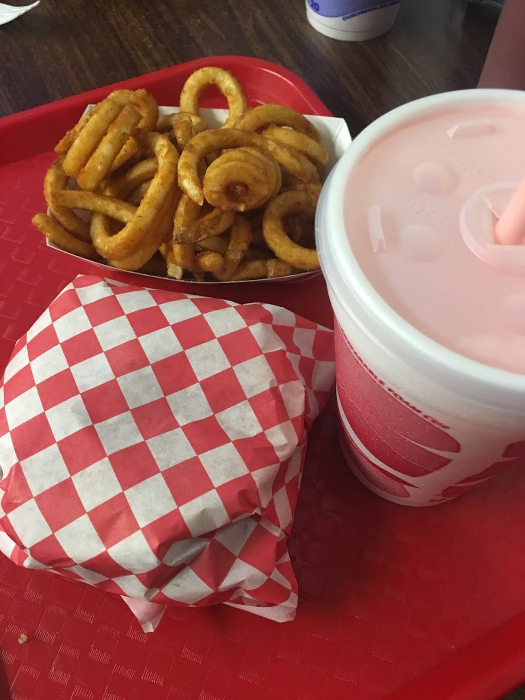 American Drive In | restaurant | 303 W Pridemore Dr, Lincoln, AR 72744, USA | 4798245459 OR +1 479-824-5459