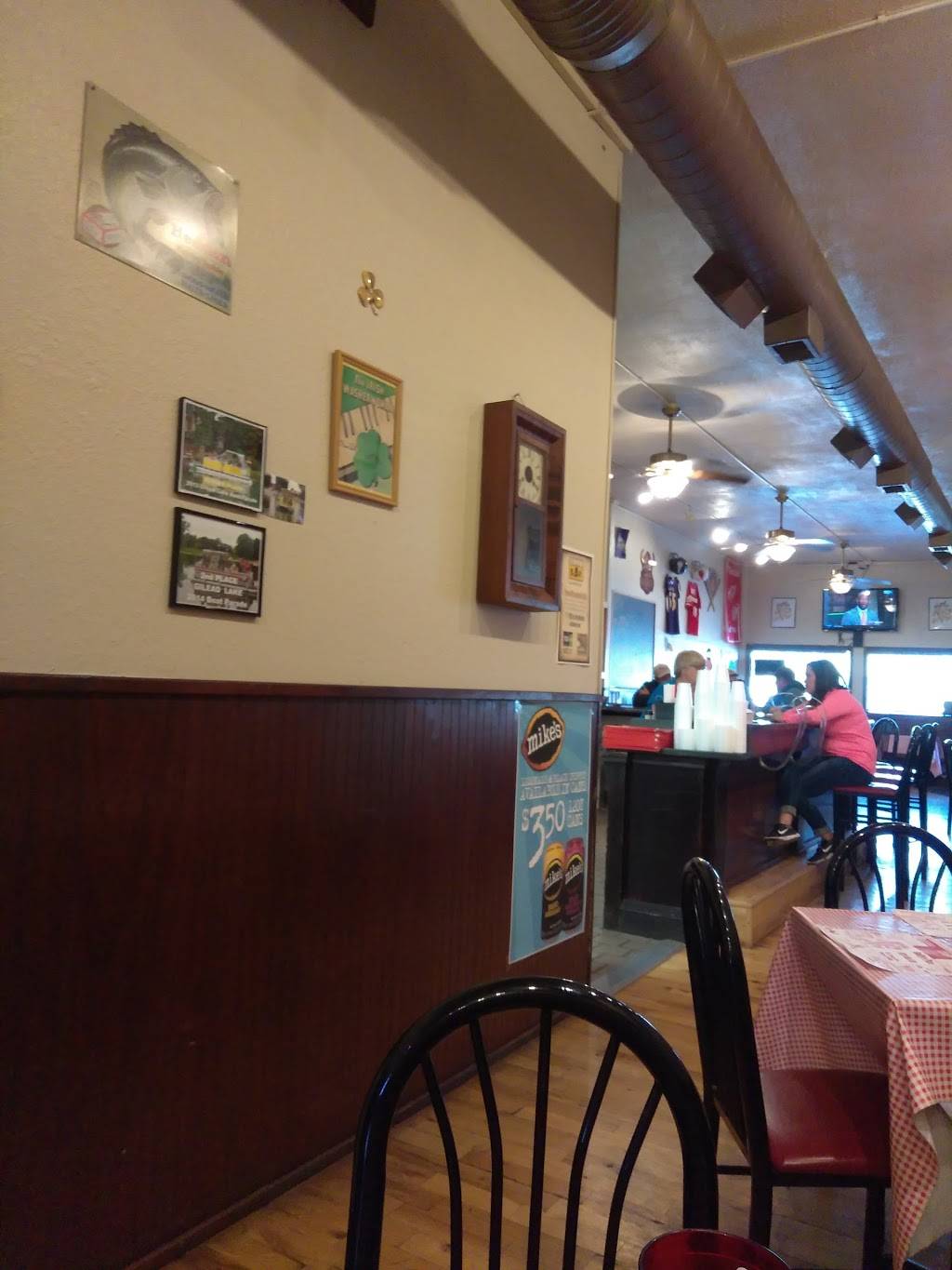 Smittys Pizza | restaurant | 113 E Chicago St, Bronson, MI 49028, USA | 5178581159 OR +1 517-858-1159