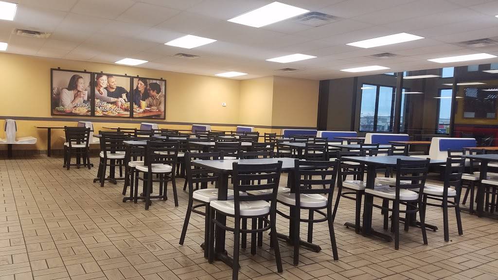 Burger King | restaurant | 2004 E Santa Fe St, Olathe, KS 66062, USA | 9137824538 OR +1 913-782-4538