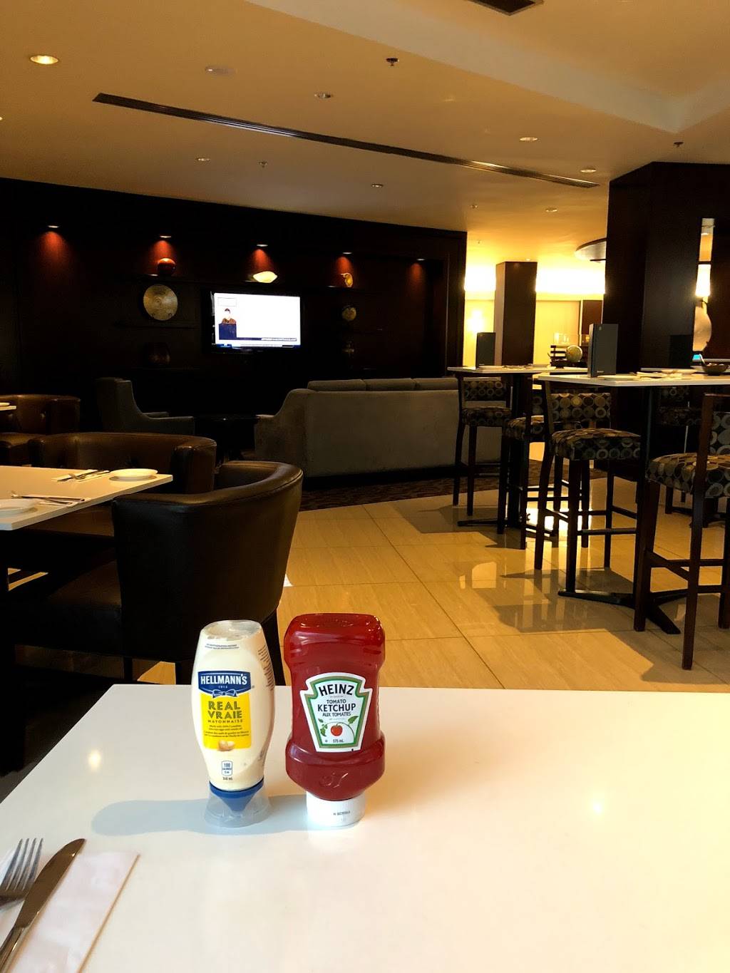 Eclipse | restaurant | 555 Boulevard McMillan, Dorval, QC H9P 1B7, Canada | 5146312411 OR +1 514-631-2411