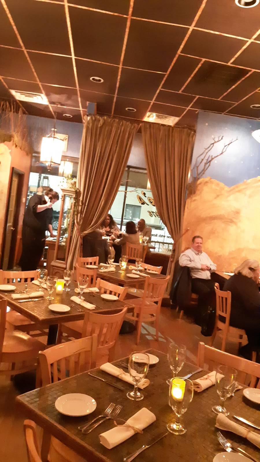 Gaetanos Forest Park | restaurant | 7636 Madison St, Forest Park, IL 60130, USA | 7083664010 OR +1 708-366-4010