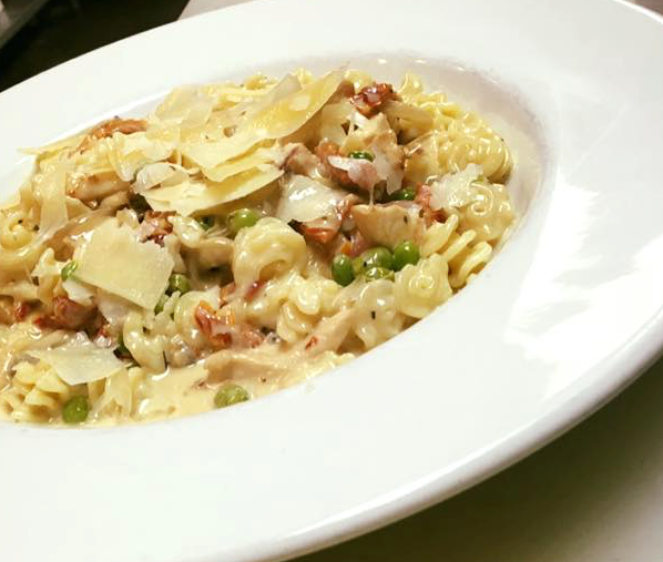 Pinocchios Fort Collins | restaurant | 4306 S College Ave, Fort Collins, CO 80525, USA | 9702261345 OR +1 970-226-1345