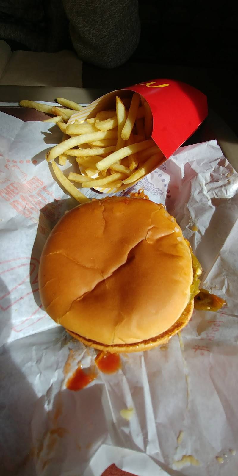 McDonalds | cafe | 5001 Gibson Blvd SE, Albuquerque, NM 87108, USA | 5052560450 OR +1 505-256-0450