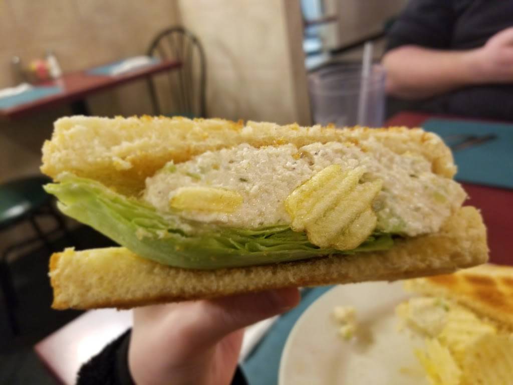 Pinas Pizza | restaurant | 8919 Ridge Ave # 7, Philadelphia, PA 19128, USA | 2154835553 OR +1 215-483-5553