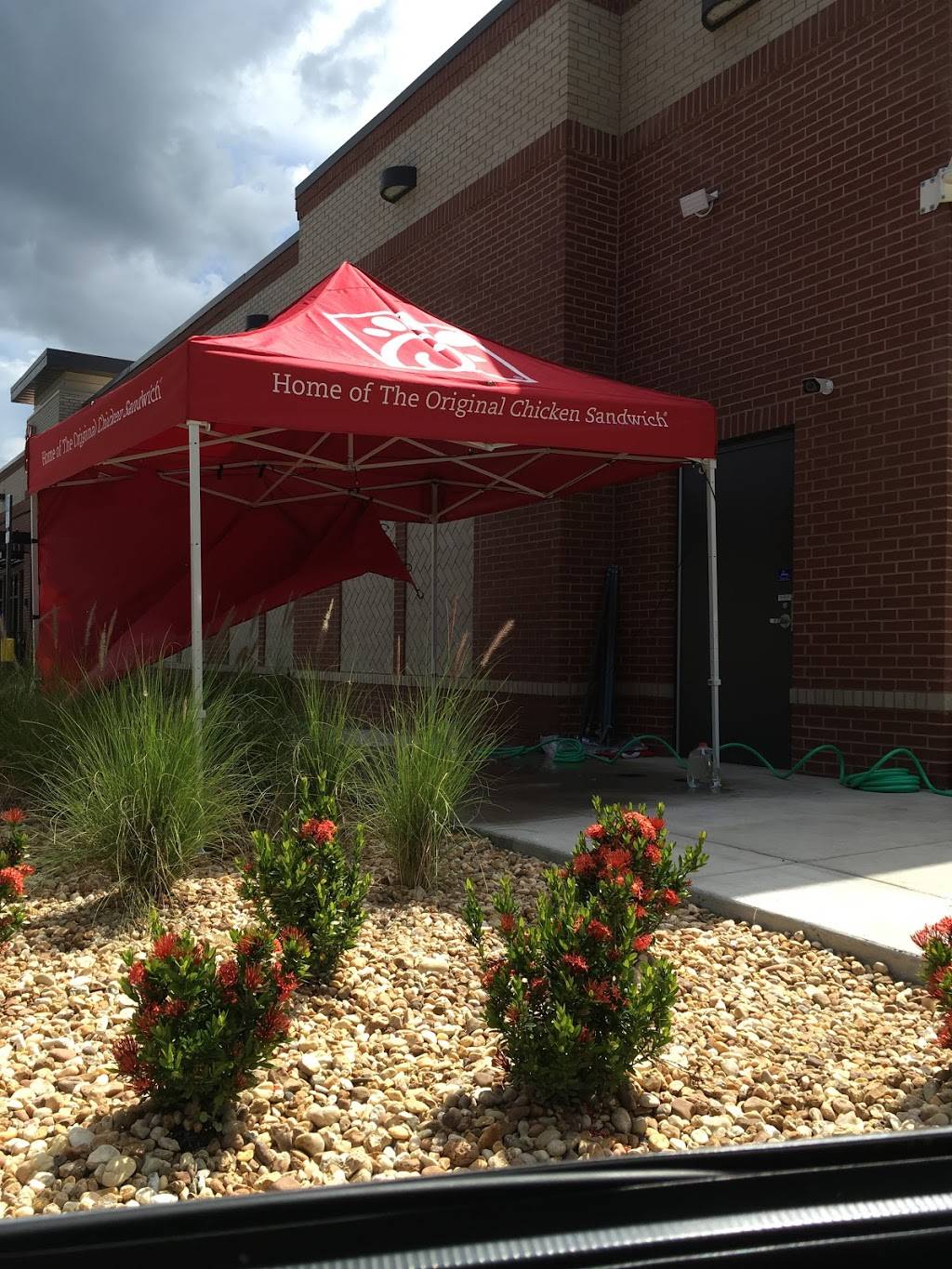 Chick-fil-A Fort Pierce | restaurant | 5560 Okeechobee Rd, Fort Pierce, FL 34947, USA | 8335882699 OR +1 833-588-2699