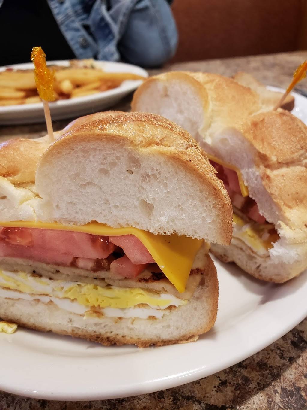 Diner By The Sea | restaurant | 260 E Park Ave, Long Beach, NY 11561, USA | 5164312233 OR +1 516-431-2233