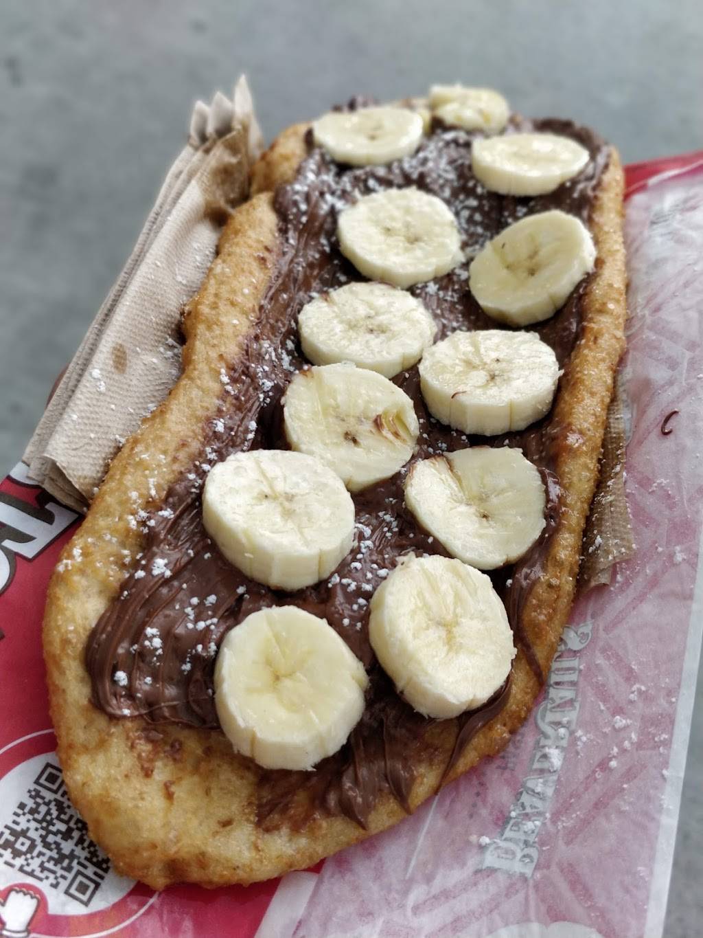 BeaverTails | restaurant | 145 Queens Quay W, Toronto, ON M5J 2H4, Canada | 4163608245 OR +1 416-360-8245