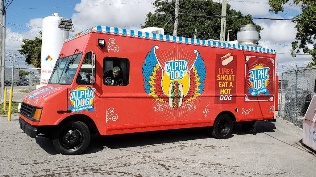 El Alpha Dog | restaurant | 8013 NW 66th St, Doral, FL 33166, USA | 3053053055 OR +1 305-305-3055
