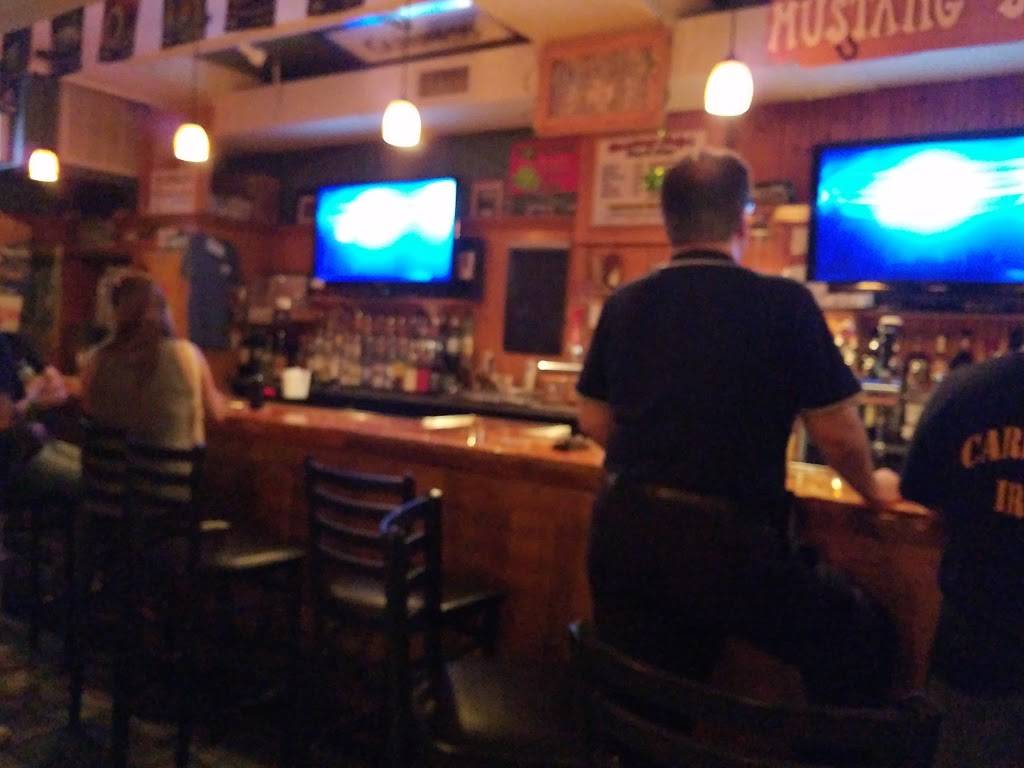 Mustang Sallys | restaurant | 186 Howells Rd, Bay Shore, NY 11706, USA | 6316659822 OR +1 631-665-9822