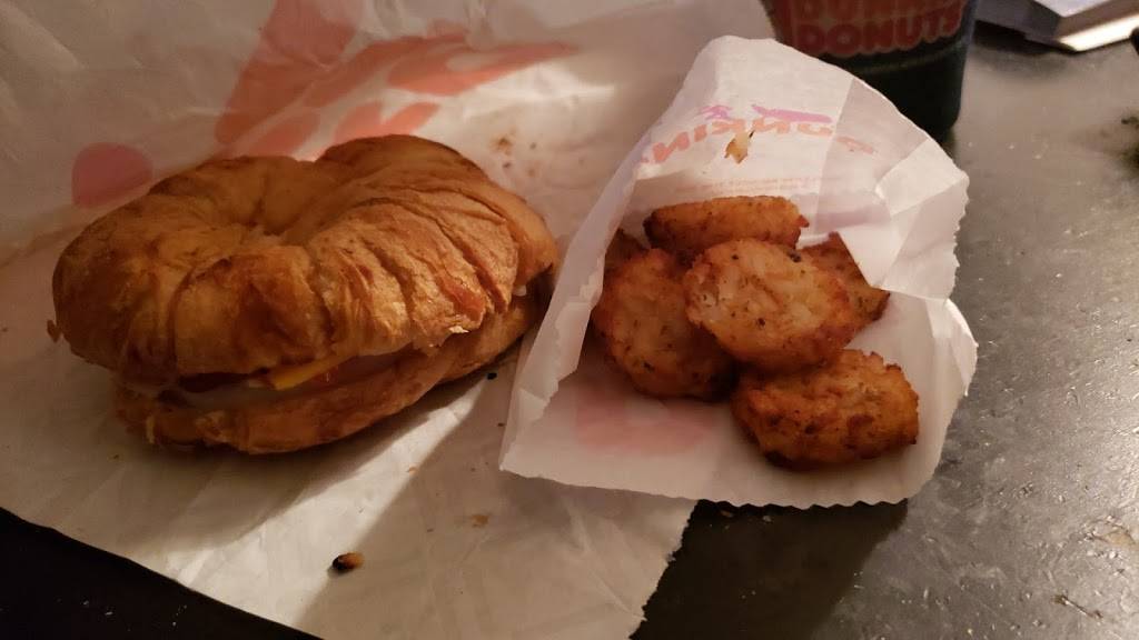 Dunkin | bakery | 95 Franklin St, Quincy, MA 02169, USA | 6174729240 OR +1 617-472-9240