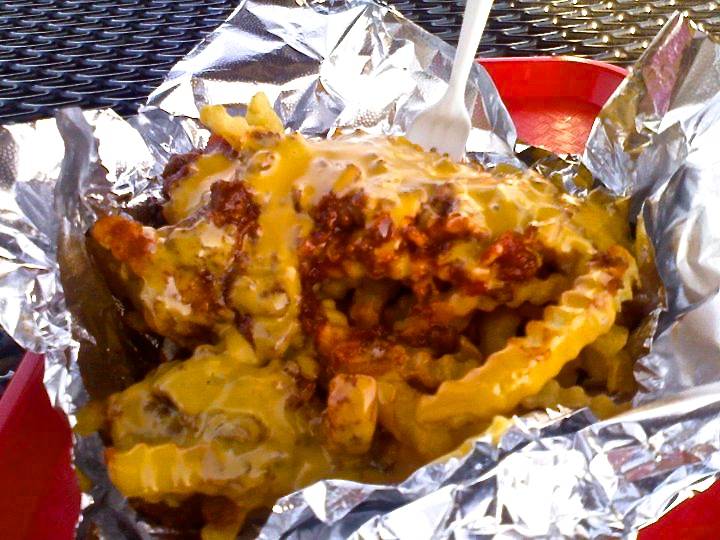 WindMill Hot Dogs of Red Bank | restaurant | 22 Bridge Ave, Red Bank, NJ 07701, USA | 7327475958 OR +1 732-747-5958