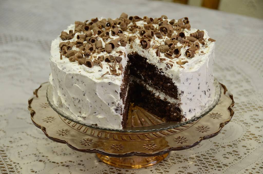 The Bread Basket | cafe | 113 E Main St, Manchester, IA 52057, USA | 5639274611 OR +1 563-927-4611