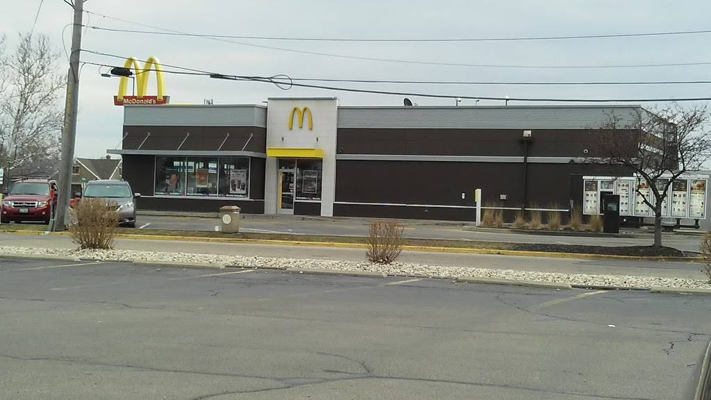 McDonalds | cafe | 6000 N 2nd St, Loves Park, IL 61111, USA | 8156338499 OR +1 815-633-8499