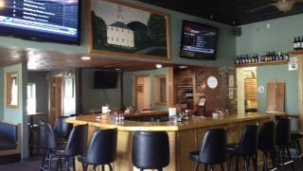 Papa McKees Pizzeria | restaurant | 38 E Main St, Richmond, VT 05477, USA | 8024344002 OR +1 802-434-4002