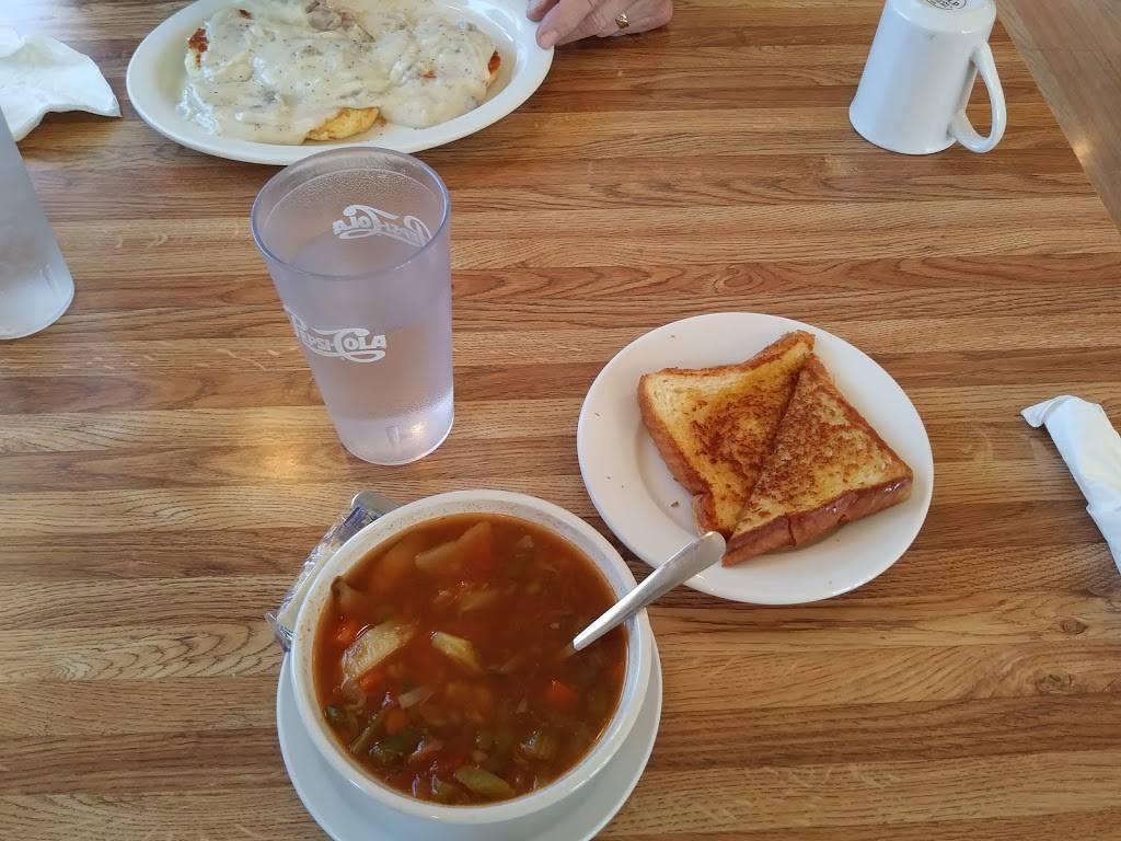 Cruisin Cafe | restaurant | 1010 Market St, Nekoosa, WI 54457, USA | 7158861626 OR +1 715-886-1626