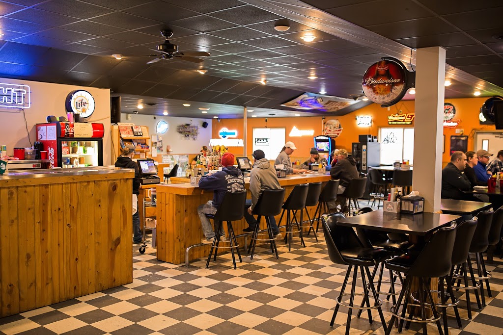 Waddys | restaurant | 313 Wheelock St, Hudson, SD 57034, USA | 6059842444 OR +1 605-984-2444