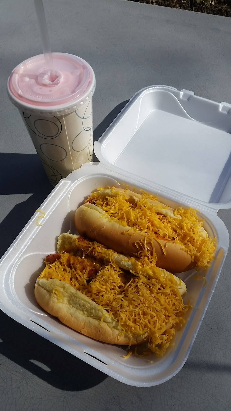 Mr Genes Dog House | restaurant | 3703 Beekman St, Cincinnati, OH 45223, USA | 5135417636 OR +1 513-541-7636