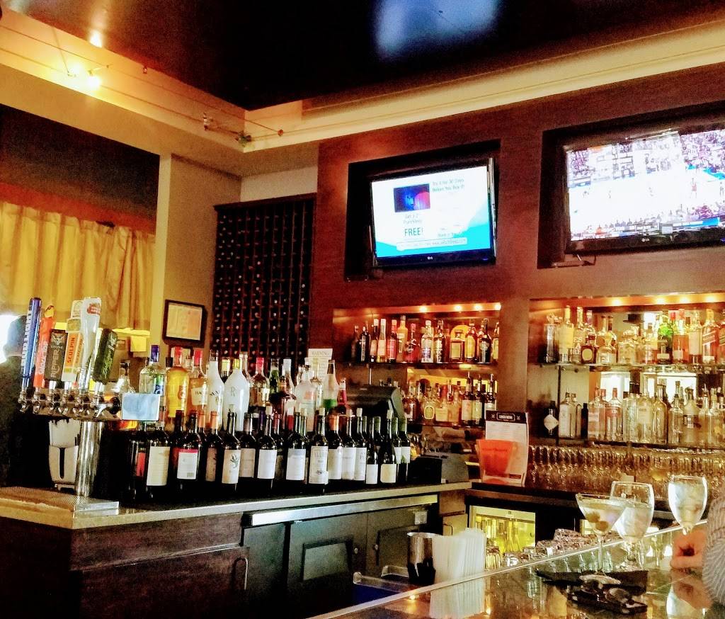 Tommy Vs Urban Kitchen & Bar | restaurant | 2659 Gateway Rd, Carlsbad, CA 92010, USA | 7606021949 OR +1 760-602-1949