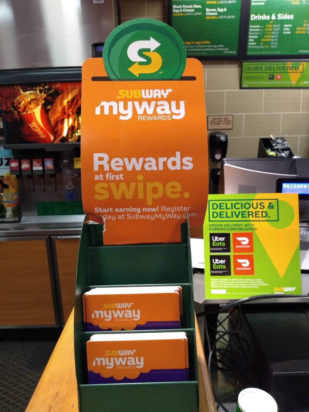 Subway | restaurant | 2467, 3906 E 82nd St, Indianapolis, IN 46240, USA | 3175794900 OR +1 317-579-4900