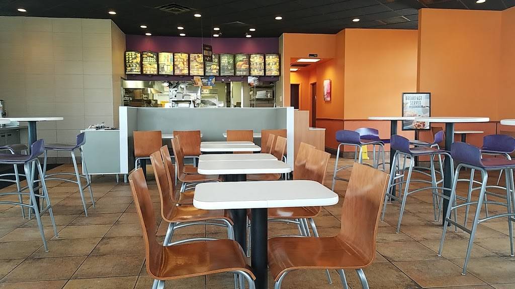 Taco Bell | meal takeaway | 2240 Madison St, Clarksville, TN 37043, USA | 9312210100 OR +1 931-221-0100