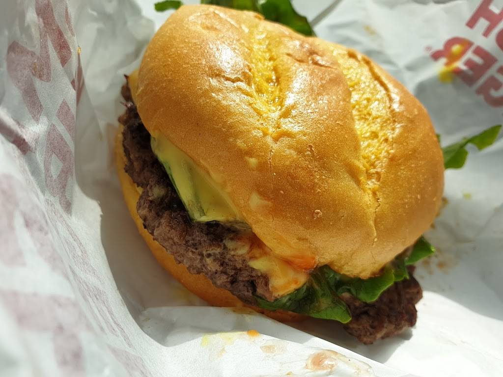 Smashburger | restaurant | 450 OH-125, Cincinnati, OH 45255, USA | 5136887222 OR +1 513-688-7222