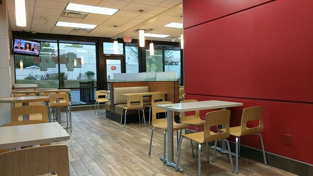 Wendys | restaurant | 1809 N Harrison Ave, Cary, NC 27513, USA | 9196779002 OR +1 919-677-9002