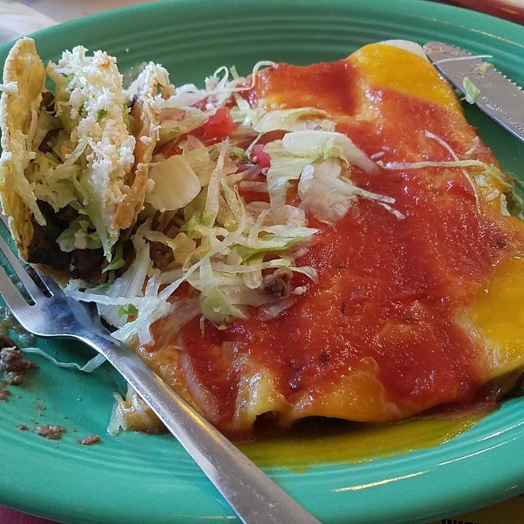 Pepes Mexican Restaurant | restaurant | 44 W Sauk Trail, Chicago Heights, IL 60411, USA | 7087563800 OR +1 708-756-3800