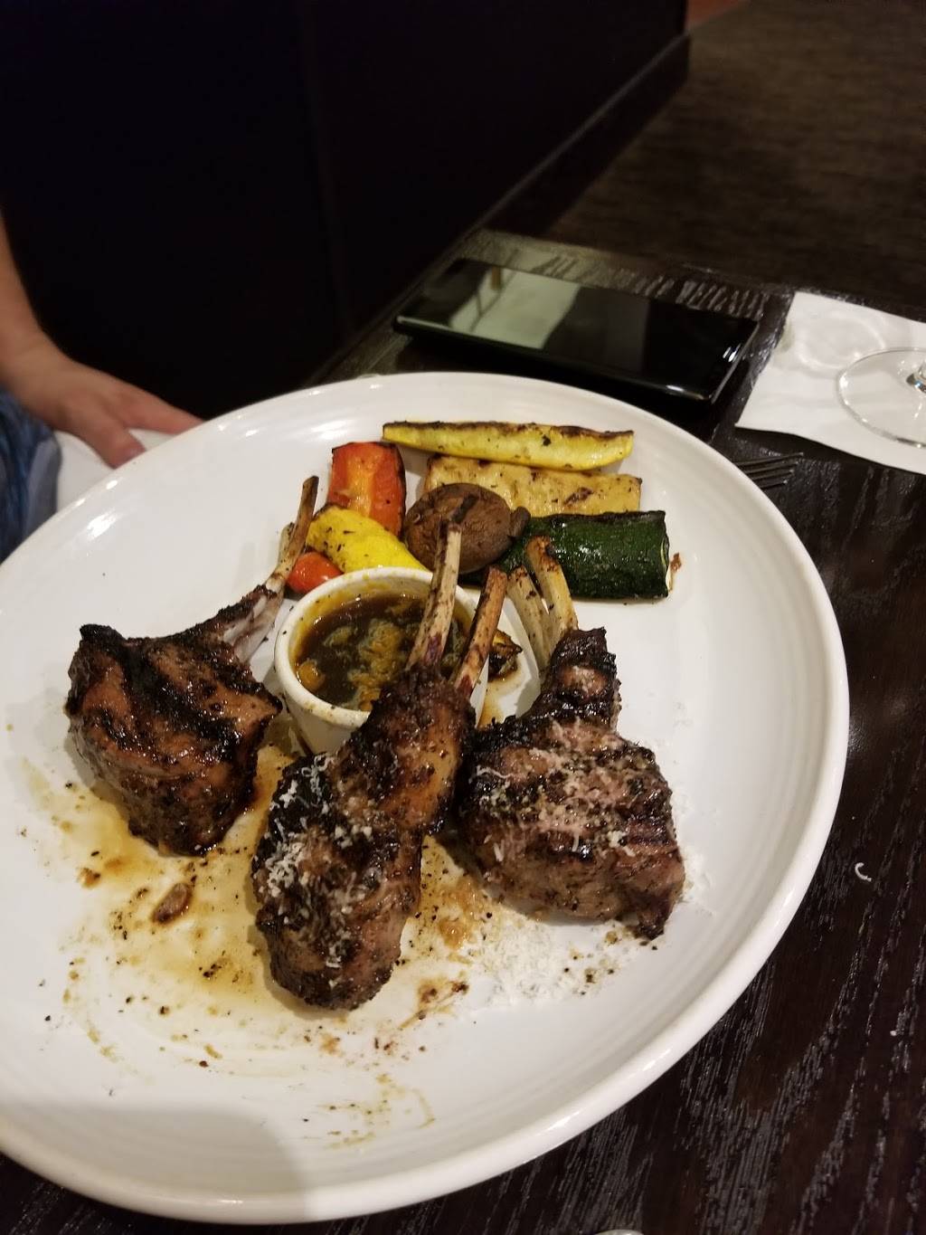 Carrabbas Italian Grill | restaurant | 6803 N Kings Hwy, Myrtle Beach, SC 29577, USA | 8434672600 OR +1 843-467-2600