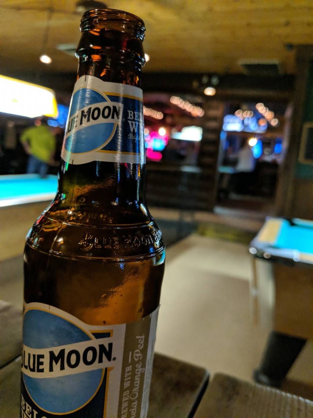 Hog Cabin Saloon | restaurant | 631 Newark Rd, Beloit, WI 53511, USA | 6083650500 OR +1 608-365-0500