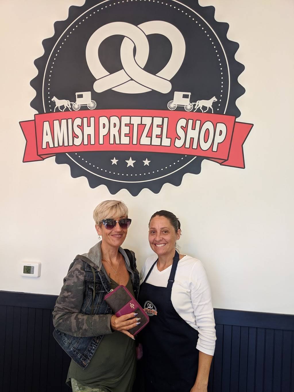 Amish Pretzel Shop | restaurant | 2409 S Hwy 27, Clermont, FL 34711, USA | 3522273417 OR +1 352-227-3417