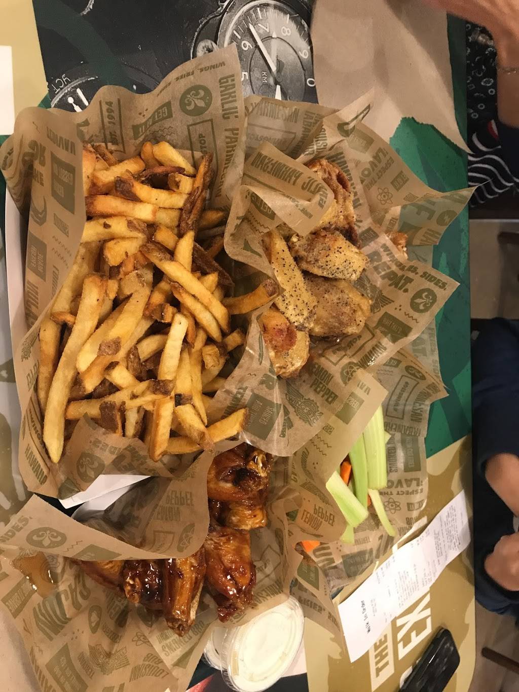 Wingstop | restaurant | 3001 TX-121 Ste 282, Euless, TX 76039, USA | 8172838383 OR +1 817-283-8383