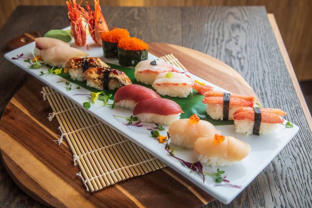 Pinto Bistro Thai & Sushi Bar | restaurant | 408 Broadway E, Seattle, WA 98102, USA | 2067240559 OR +1 206-724-0559