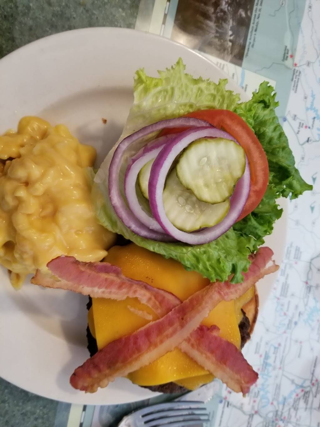 Tellicafe | restaurant | 128 Bank St, Tellico Plains, TN 37385, USA | 4232532880 OR +1 423-253-2880