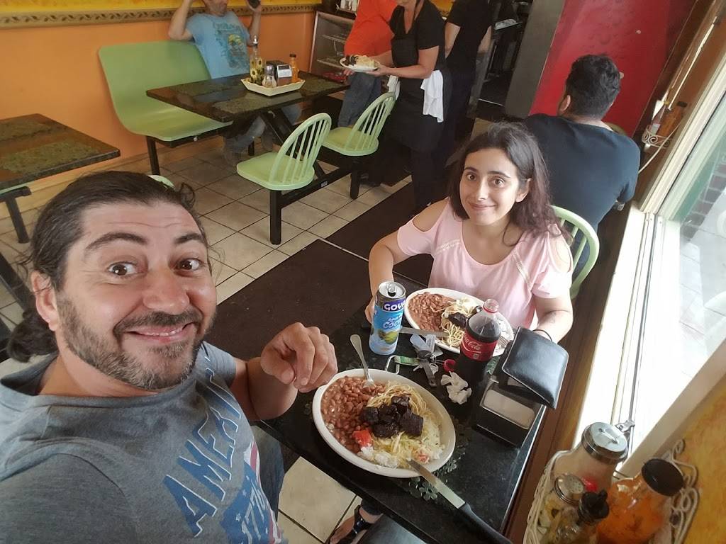 Sabor De Minas Restaurant | restaurant | 240 Howard St, Framingham, MA 01702, USA | 5088750202 OR +1 508-875-0202