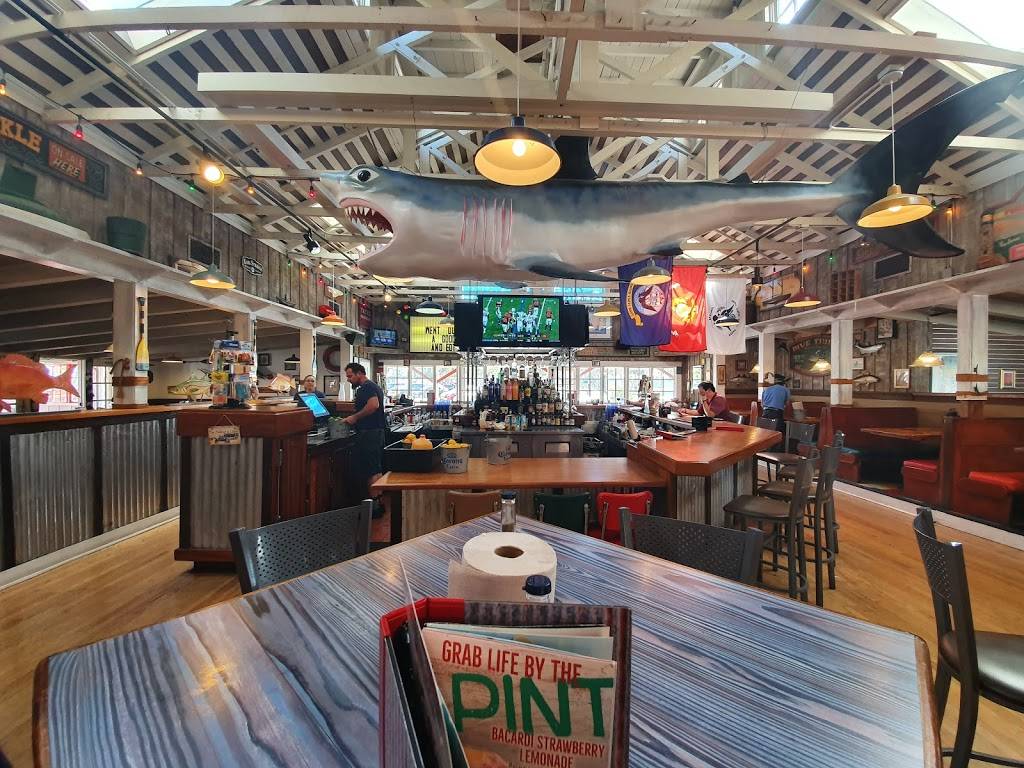 Joes Crab Shack | restaurant | 525 E Harbor Dr, San Diego, CA 92101, USA | 6192337391 OR +1 619-233-7391