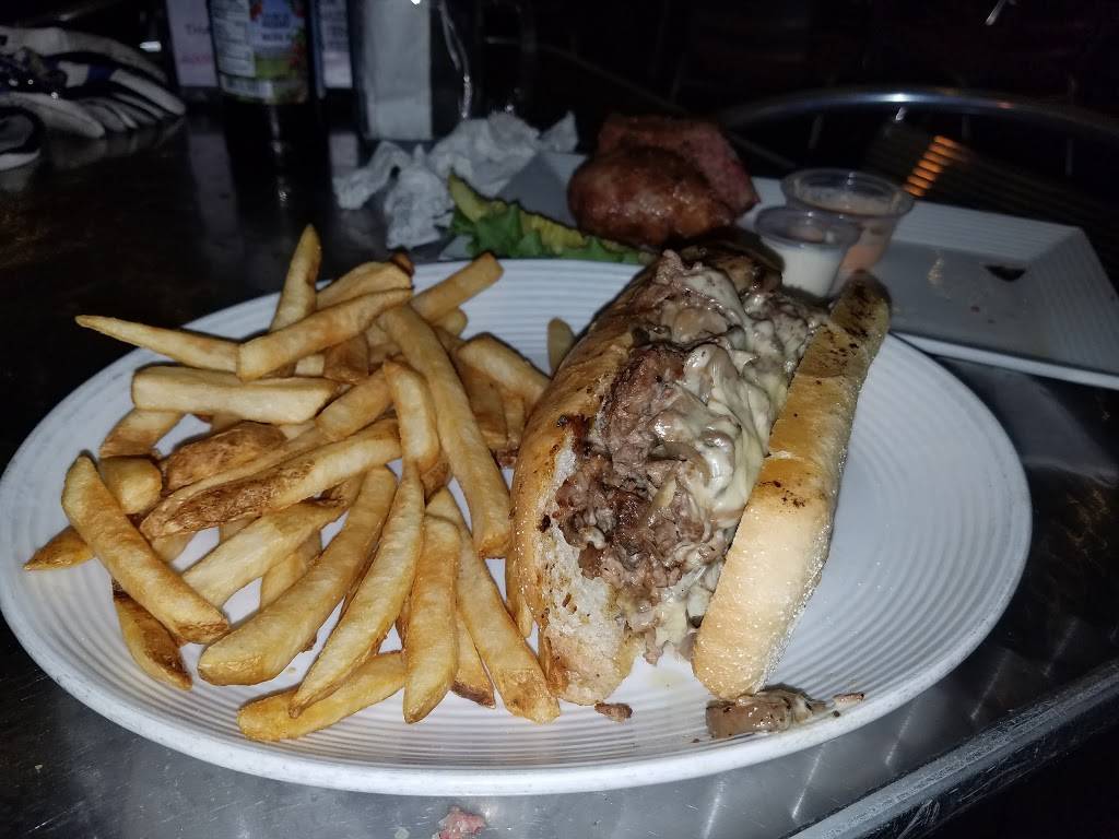 Dinas Pizza & Pub | restaurant | 5701 Memphis Ave, Cleveland, OH 44144, USA | 2163513663 OR +1 216-351-3663