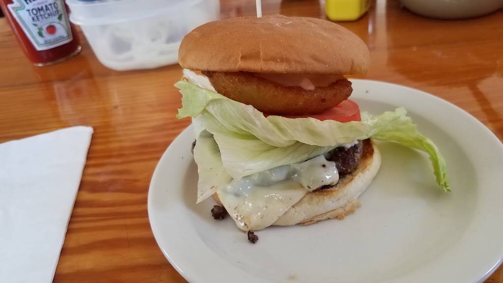 Holiday Snack Bar | restaurant | 401 Centre St, Beach Haven, NJ 08008, USA | 6094924544 OR +1 609-492-4544