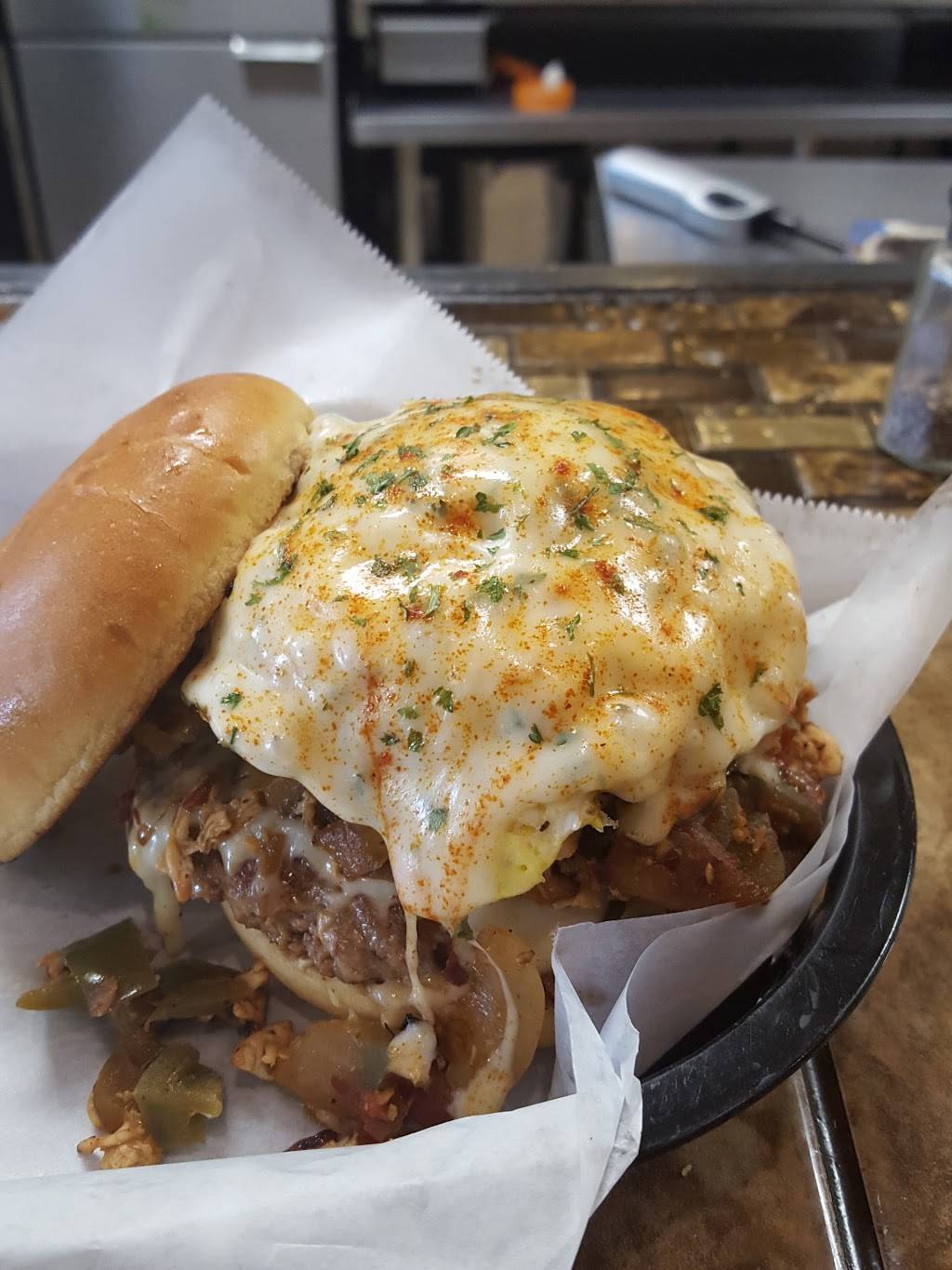 Gourmet Burger Bistro | restaurant | 6083 High St W, Portsmouth, VA 23703, USA | 7574847365 OR +1 757-484-7365