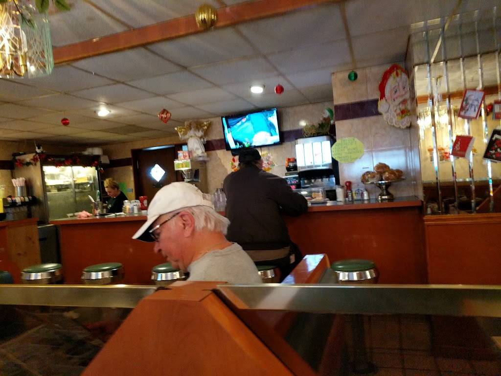 Turn In Restaurant | restaurant | 162 N Walnut St, Bath, PA 18014, USA | 6108377282 OR +1 610-837-7282