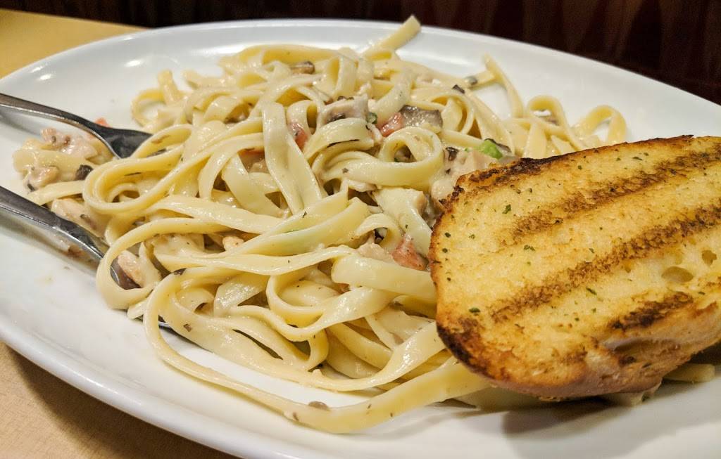 Boston Pizza | restaurant | 1108B Pembroke St E, Pembroke, ON K8A 8P7, Canada | 6137358778 OR +1 613-735-8778