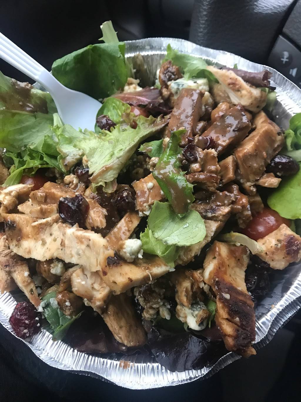 Sophias Pizza & Pasta | restaurant | 702 McLean Ave, Yonkers, NY 10704, USA | 9149656565 OR +1 914-965-6565