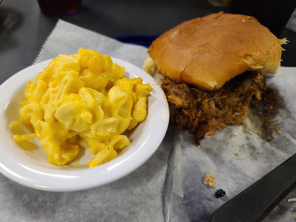 The Blue Plate | restaurant | 1975 Ross Clark Cir, Dothan, AL 36301, USA | 3346732583 OR +1 334-673-2583