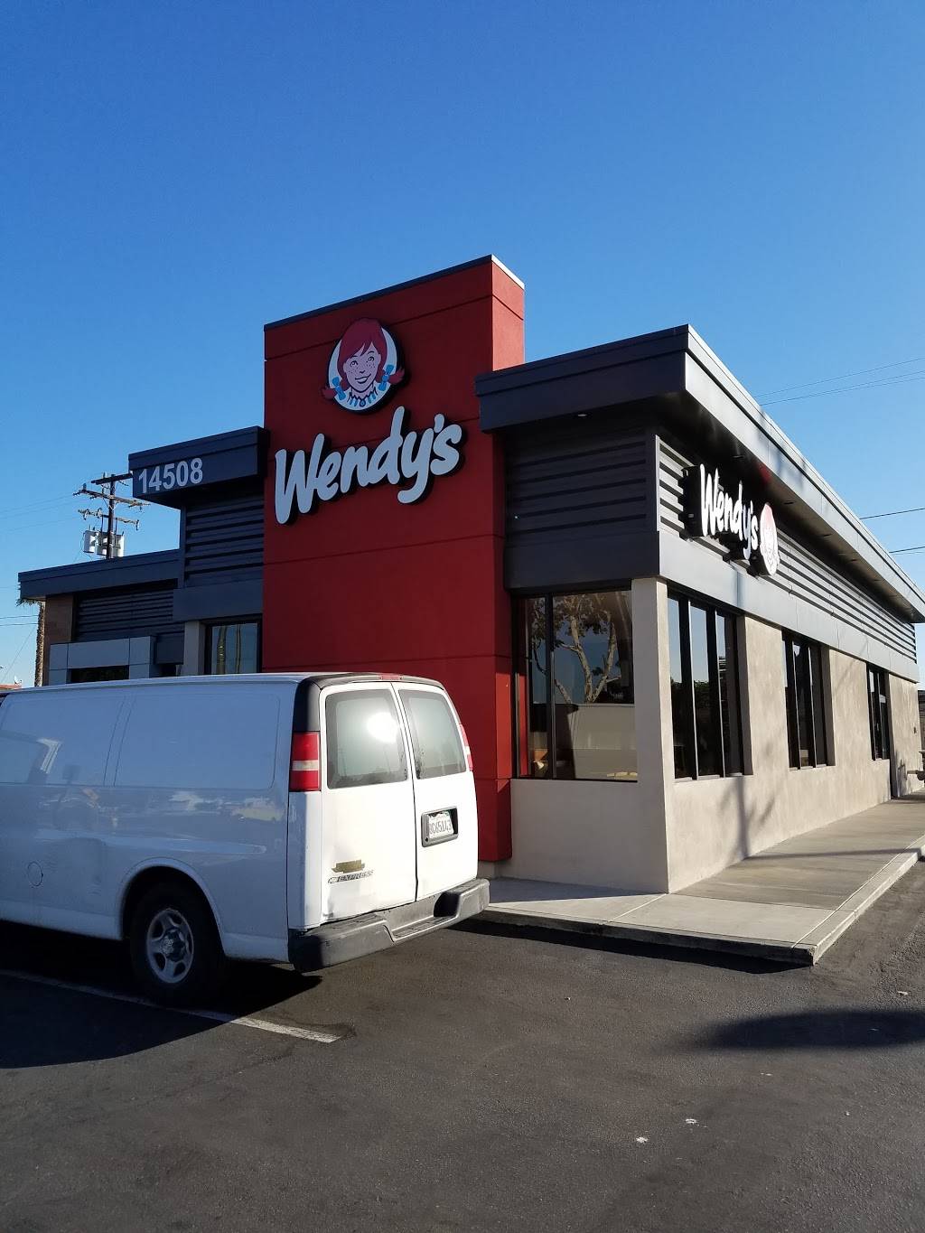 Wendys | restaurant | 14502 Hawthorne Blvd, Lawndale, CA 90260, USA | 3106796009 OR +1 310-679-6009