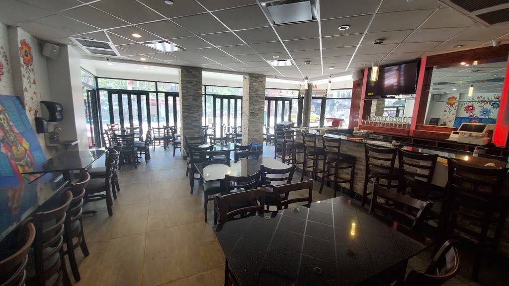 The Red Grill Mexican Restaurant | restaurant | 1701 2nd Ave, New York, NY 10128, USA | 2127222188 OR +1 212-722-2188